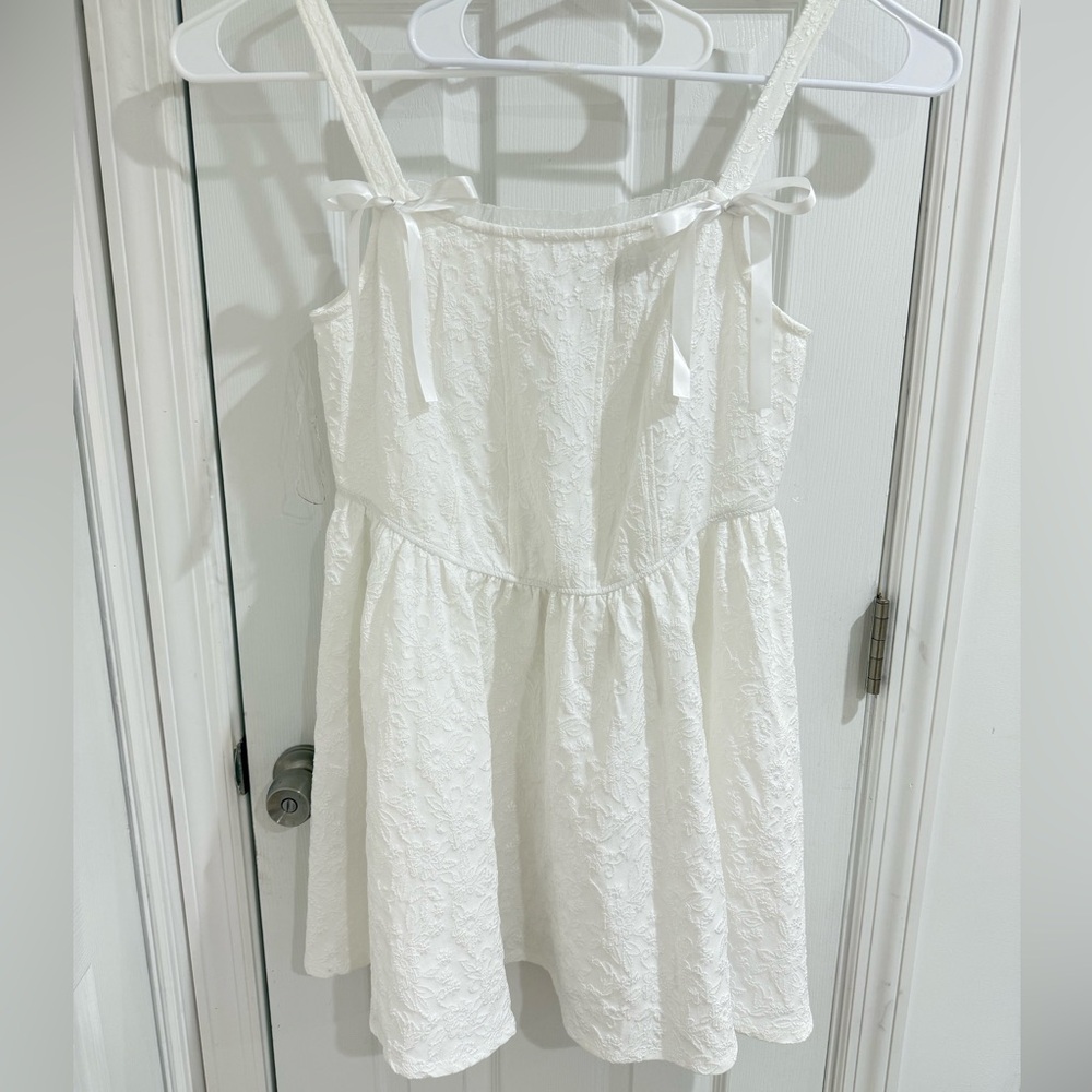 New White Textured Dress With Satin Bows🕊️